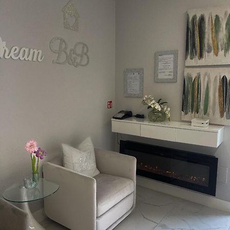 Alissa Suite Рим Екстериор снимка