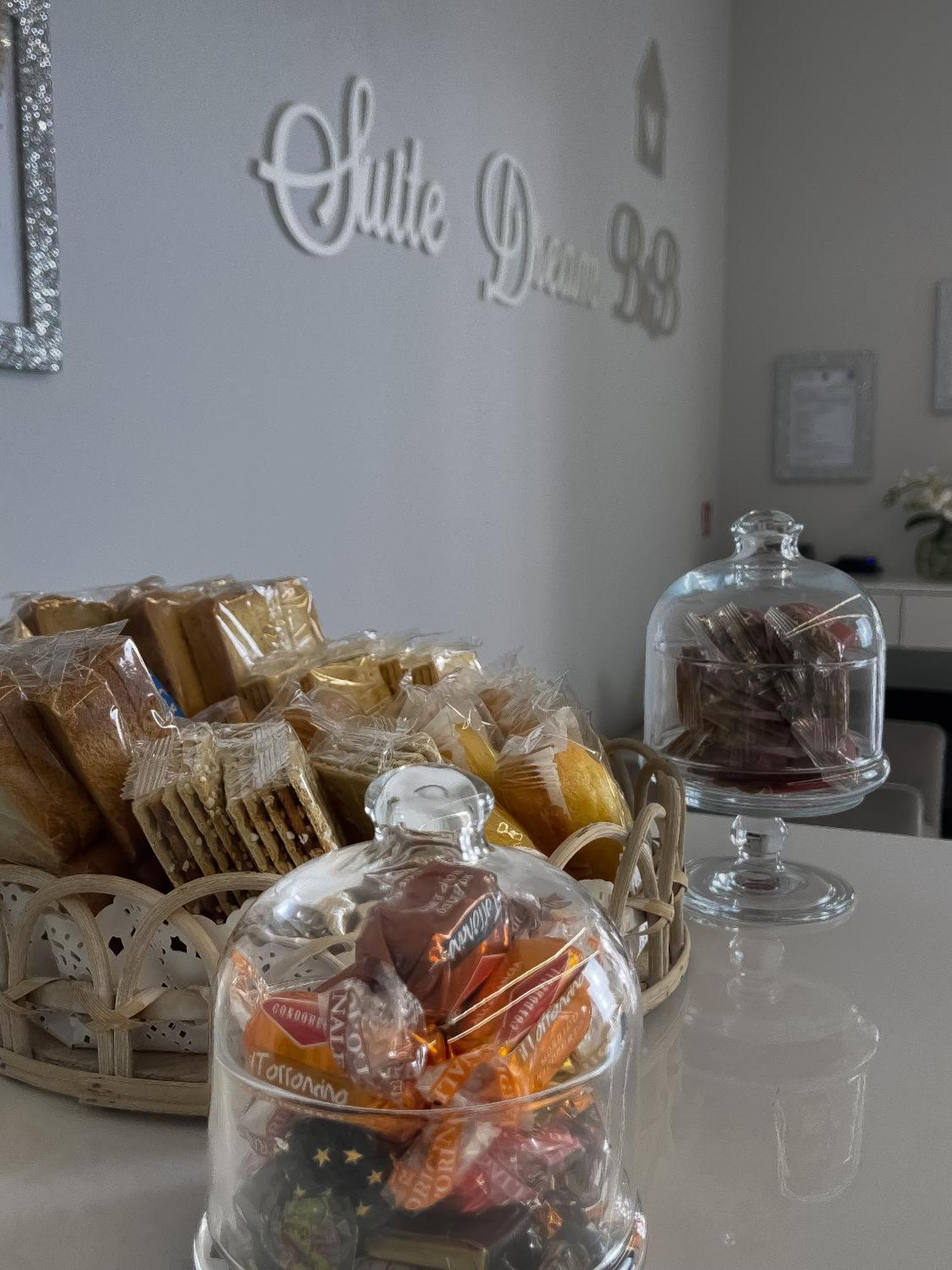 Alissa Suite Рим Екстериор снимка