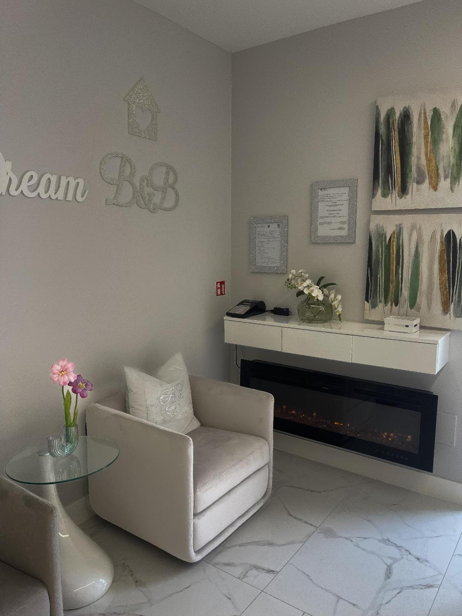 Alissa Suite Рим Екстериор снимка